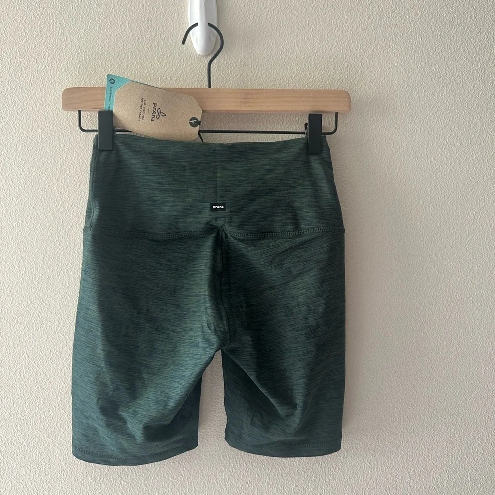 NWT Prana Kimble short in Baltik Heather green size XS
